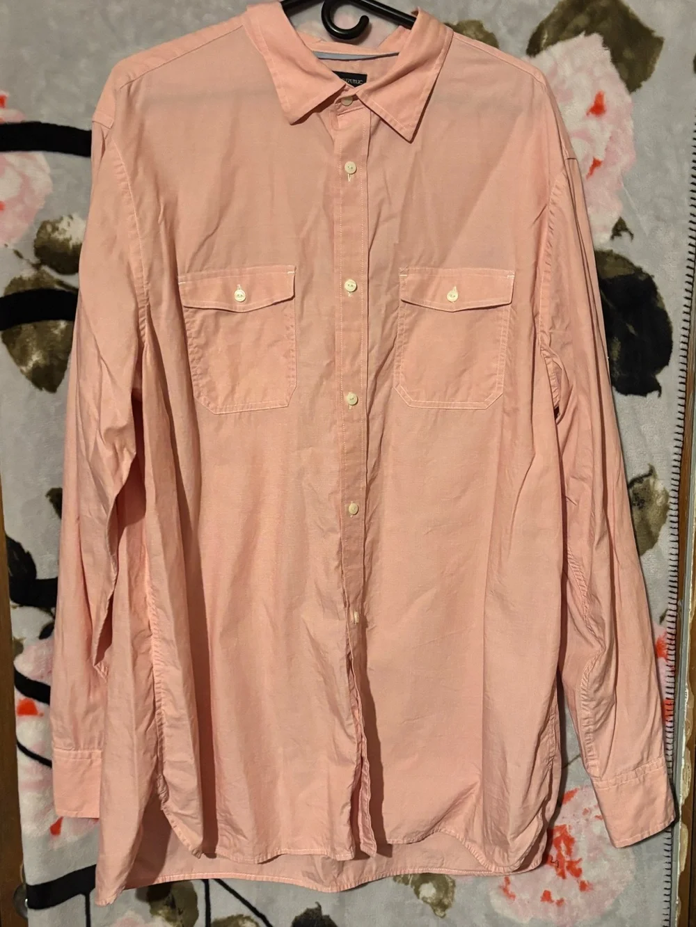 Banana Republic Men's Light Pink Button-Down Casual Shirt